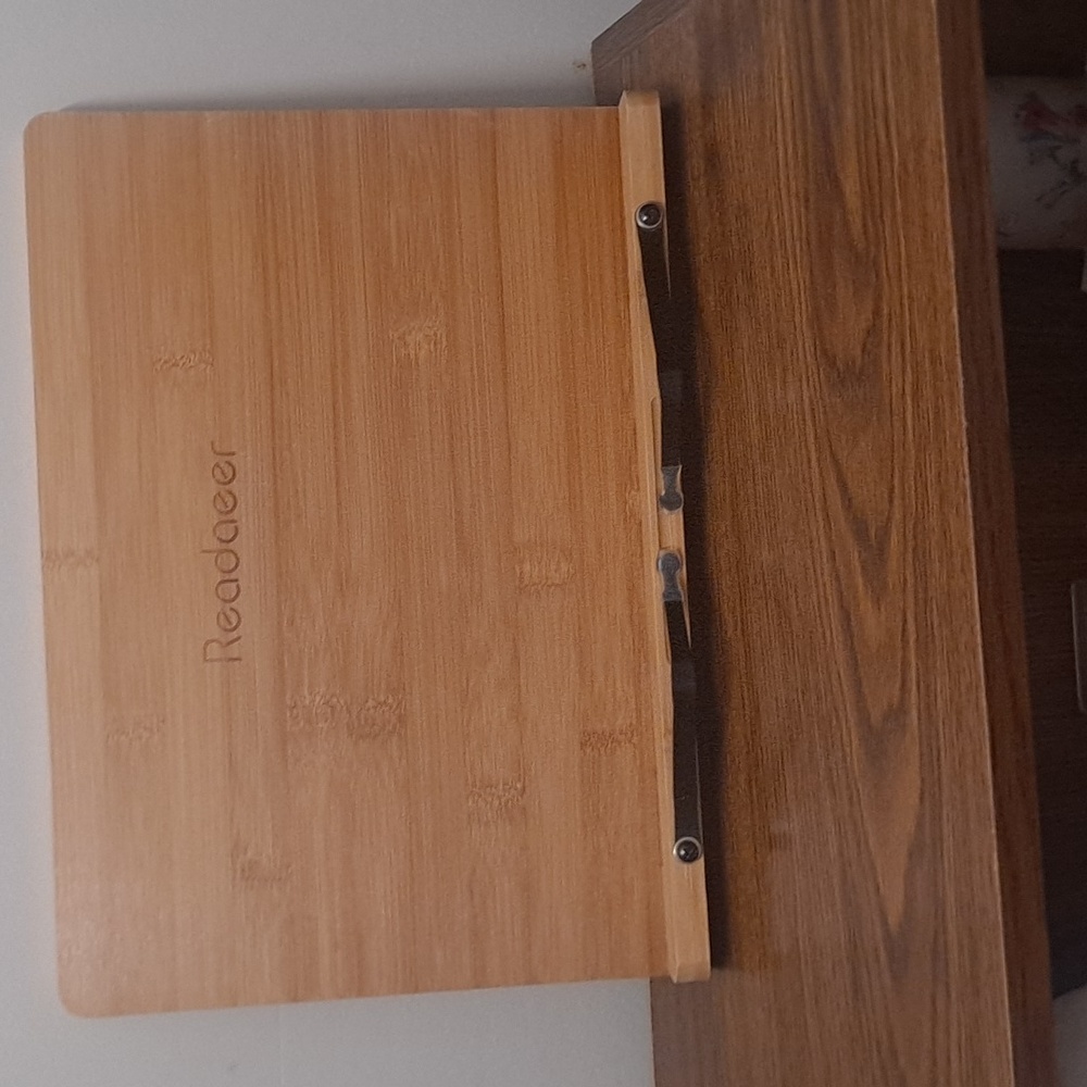 Readaeer Book Stand